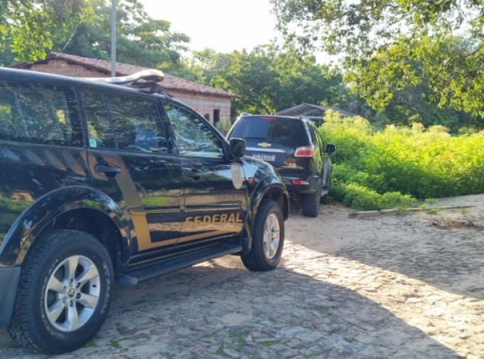 Operação prende líderes de facção ligada a tráfico, homicídios e roubos no litoral do Piauí